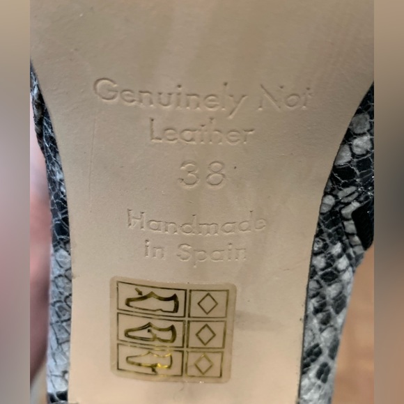 Beyond Skin Snakeskin boots - 38 - Picture 3 of 6